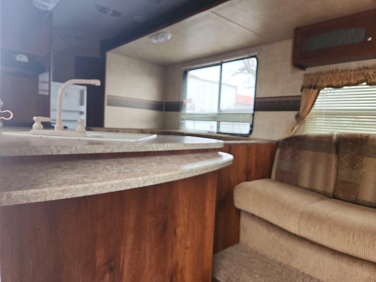 2012 Keystone Hideout Camper
