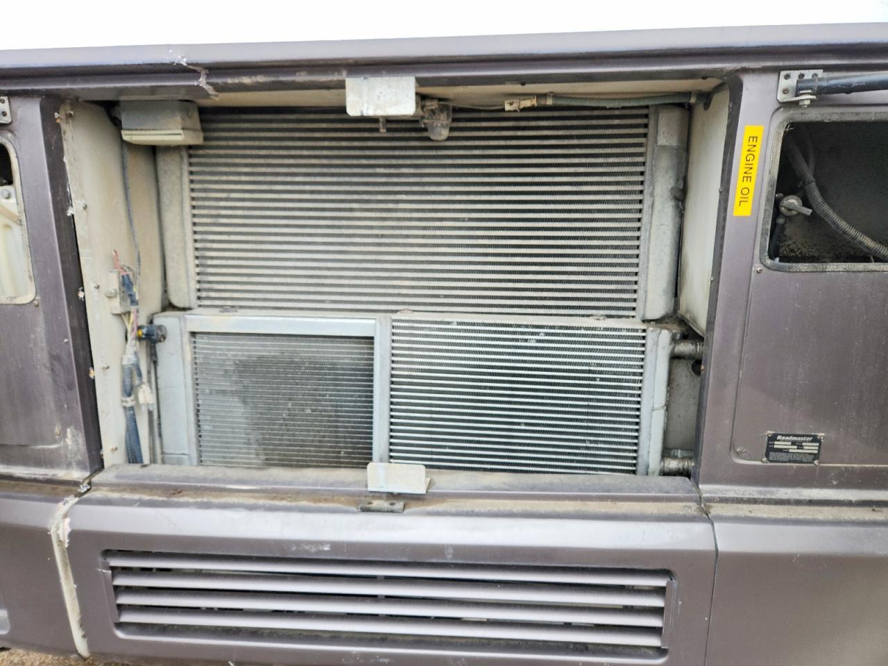 2002 Monaco Diplomat RV