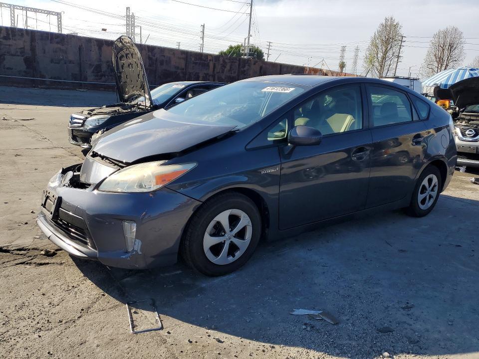 2014 Toyota Prius two