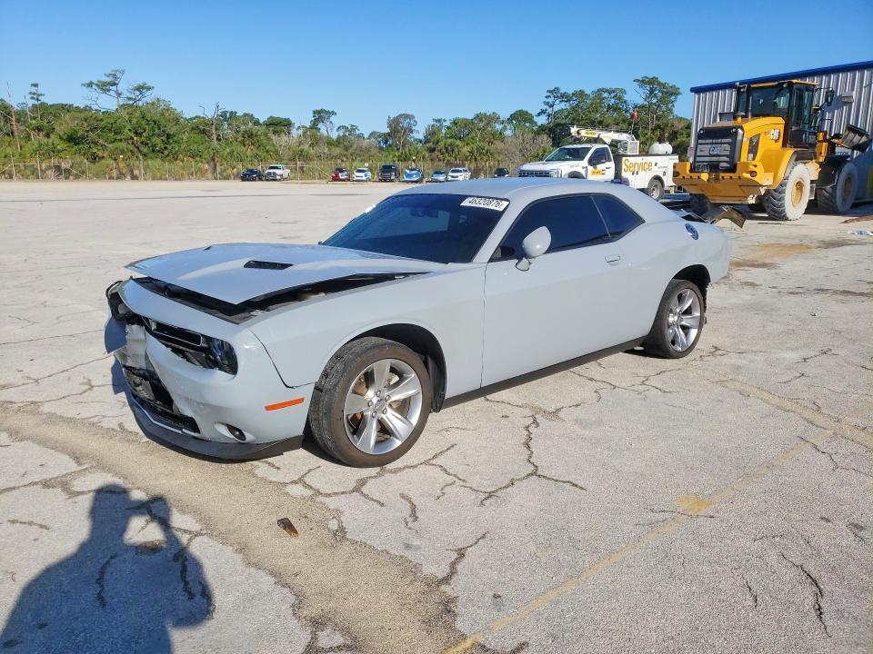 2022 Dodge Challenger sxt