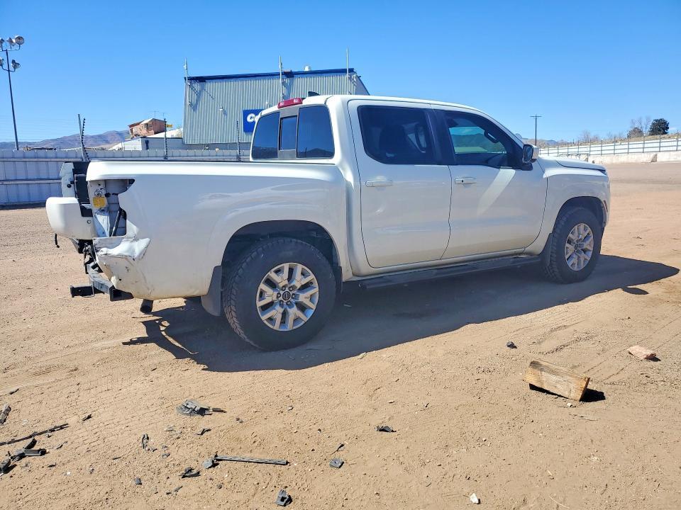 2022 Nissan Frontier sv