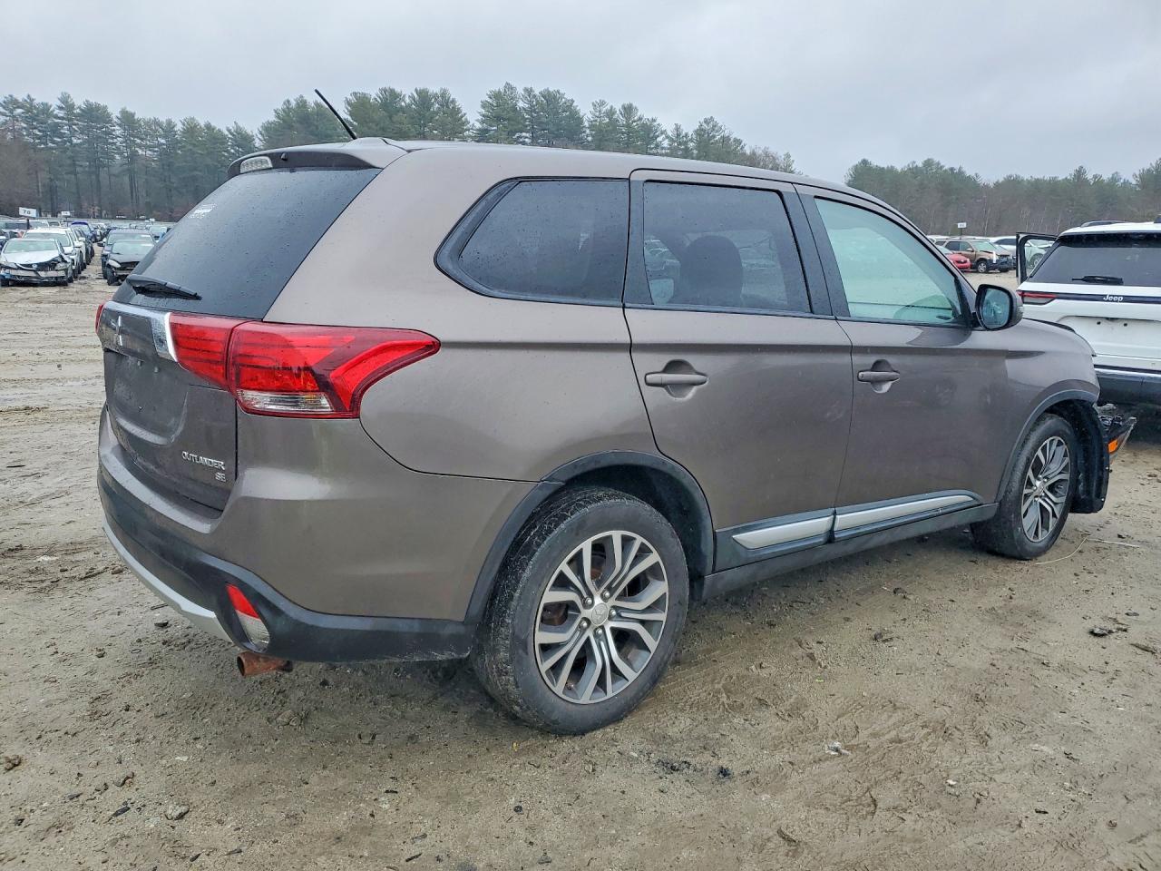 2016 Mits Outlander