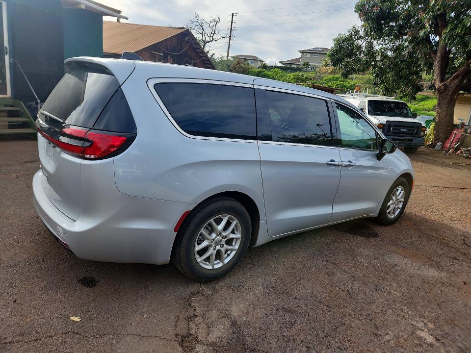 2024 Chrysler Pacifica