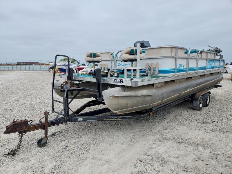 1994 Beachcomber Boats Inc Deckover T