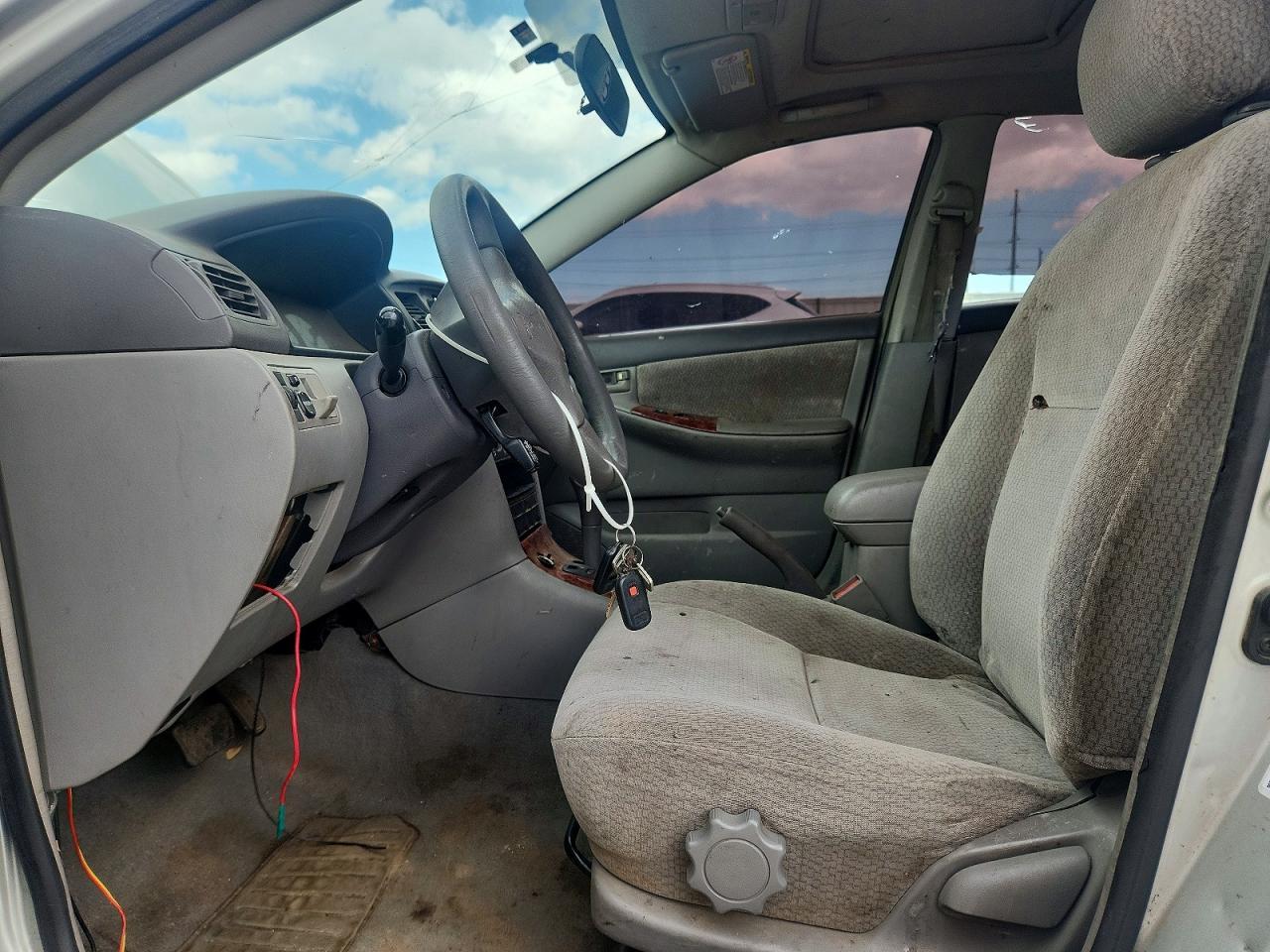 2003 Toyota Corolla le