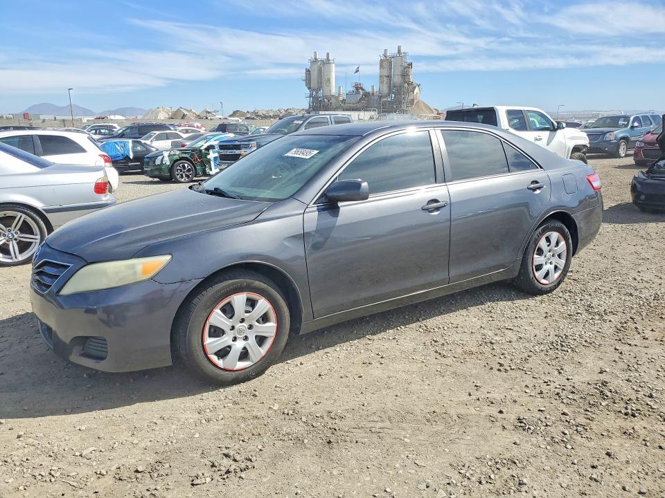 2011 Toyota Camry le
