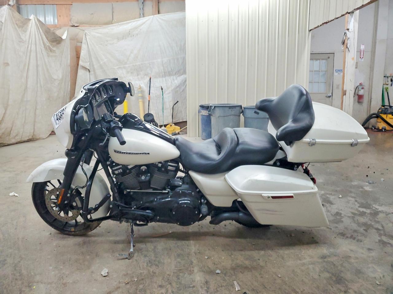 2018 Harley-Davidson Flhxs Street Glide Special