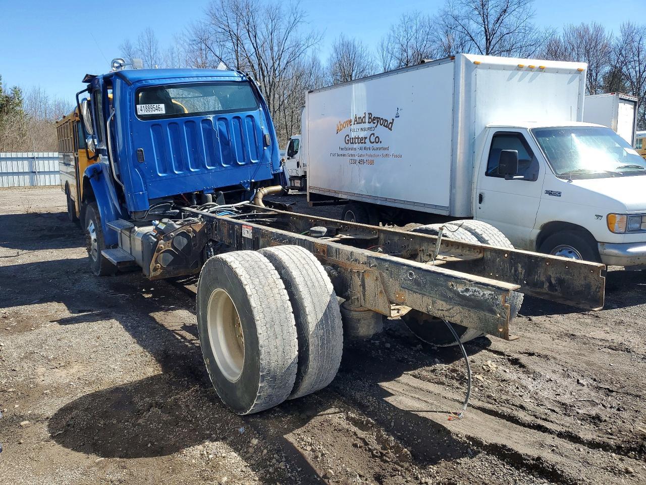 2019 Freigliner 2019 Freightliner Business Class M2 Truck Cab AND