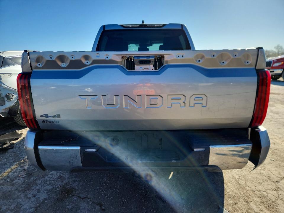 2022 Toyota Tundra SR5