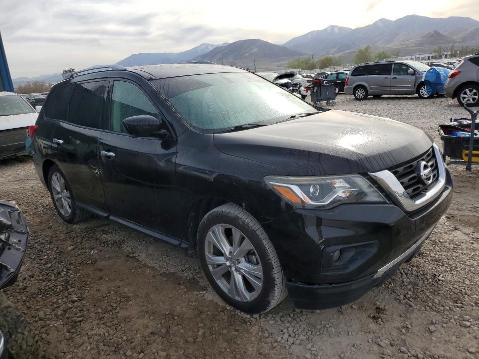 2018 Nissan Pathfinder s