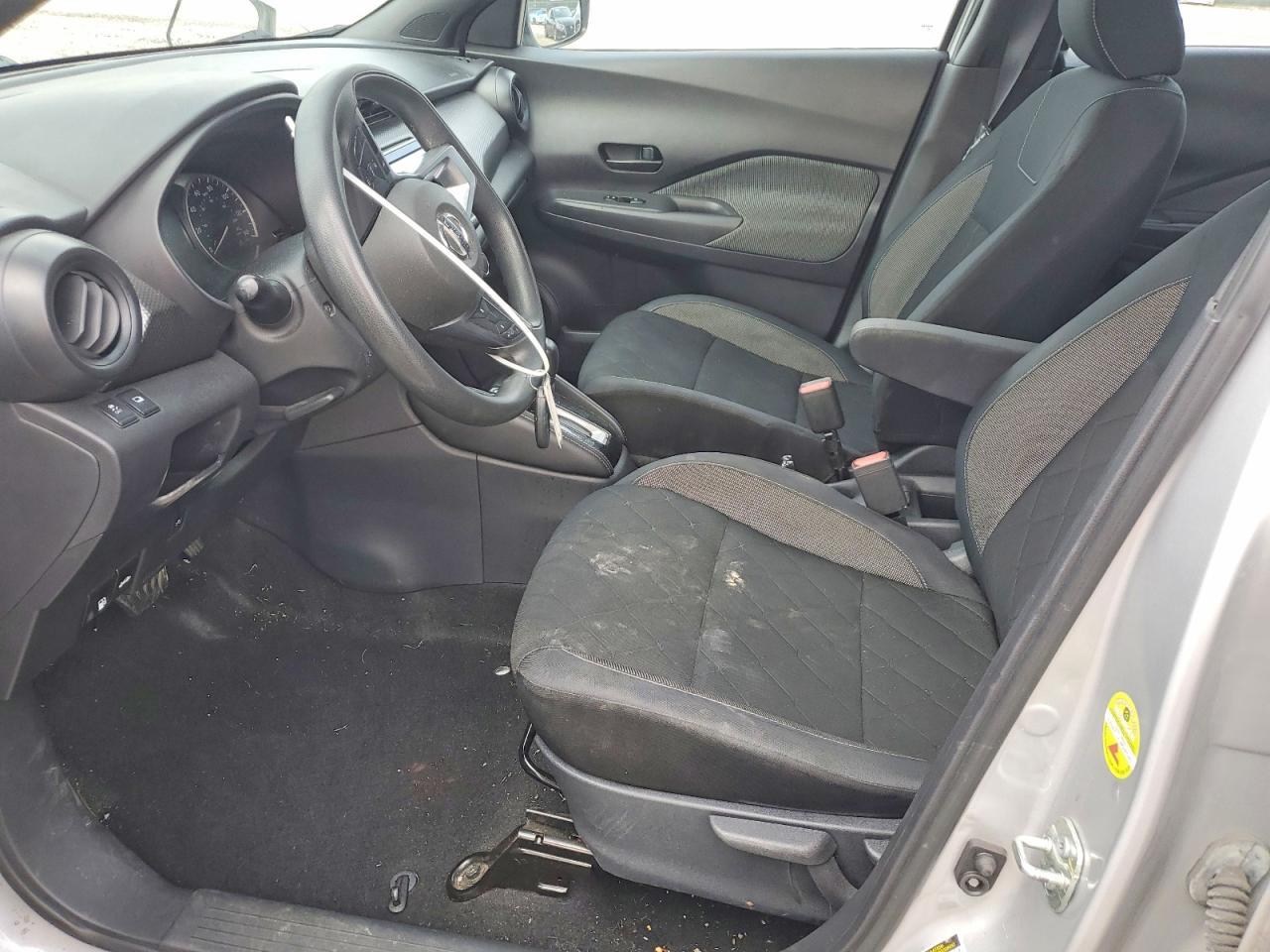2019 Nissan Kicks s