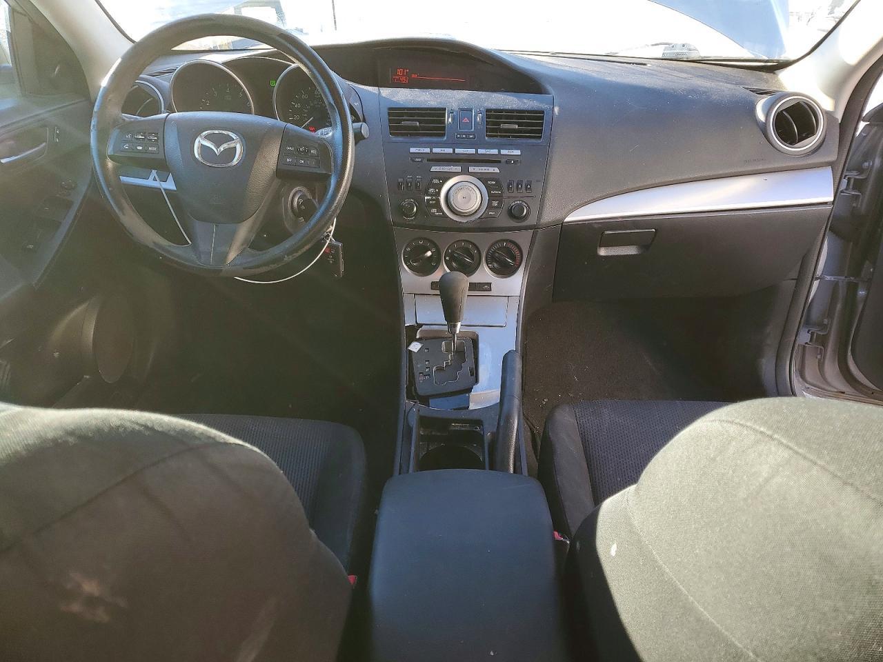 2011 Mazda 3 I