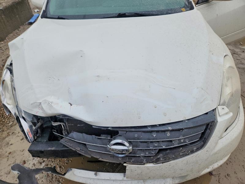 2010 Niss Altima 2.5