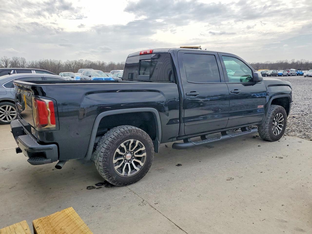 2017 GMC Sierra K1500 SLT