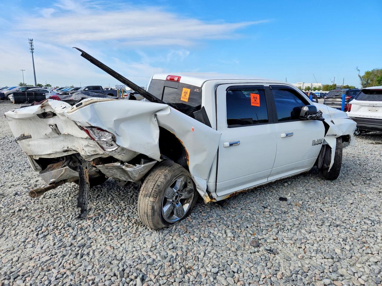 2015 Dodge RAM 1500 SLT
