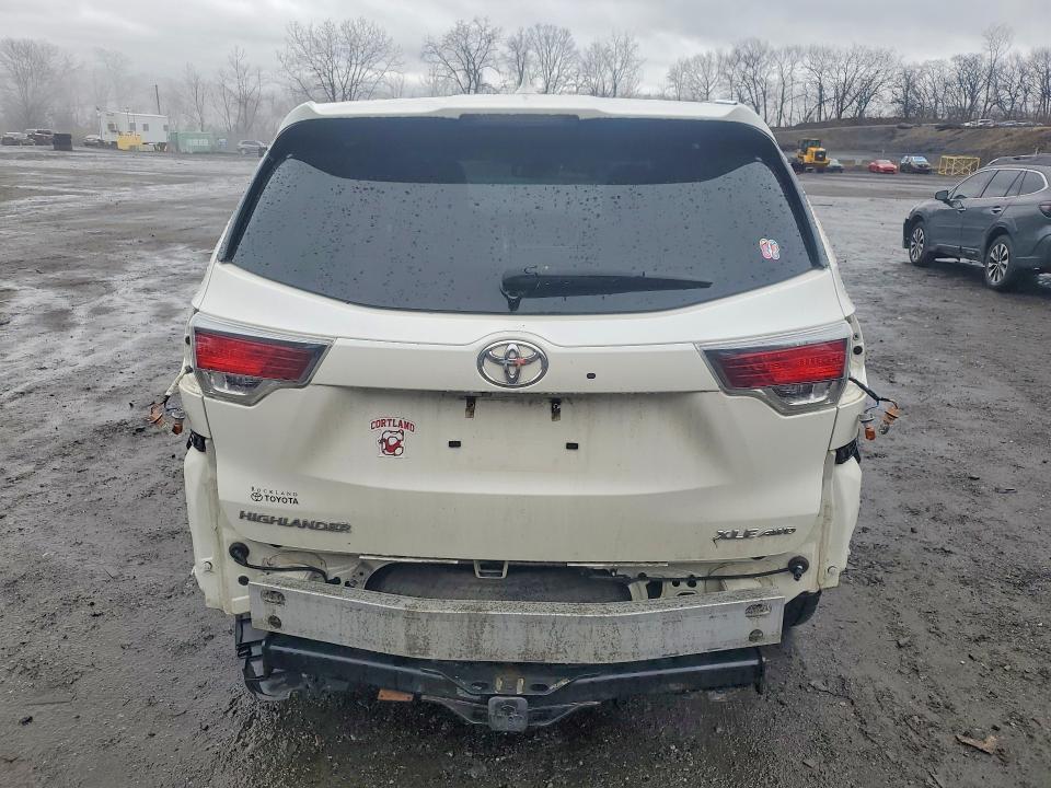 2015 Toyota Highlander xle