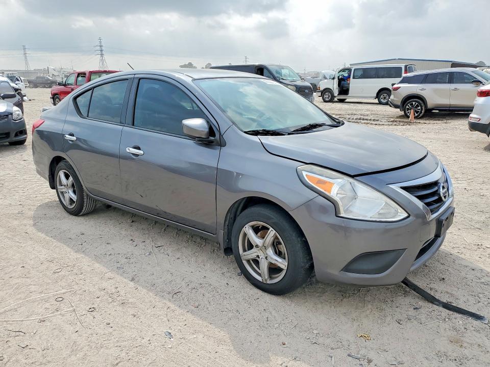 2016 Nissan Versa 1.6 sv