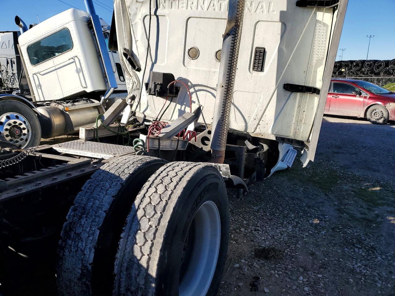2010 International Prostar PR-Semi Truck