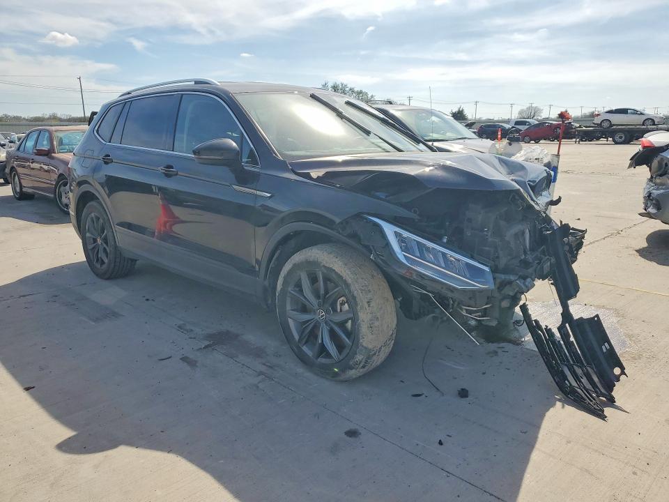 2022 Volkswagen Tiguan se