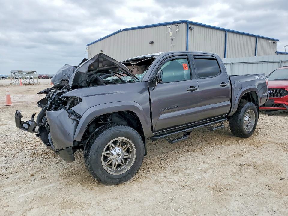 2020 Toyota Tacoma trd Sport