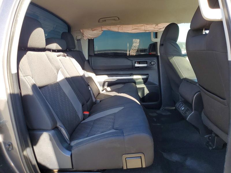 2014 Toyota Tundra SR5