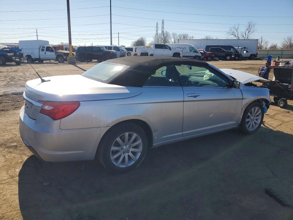 2011 Chrysler 200 Touring
