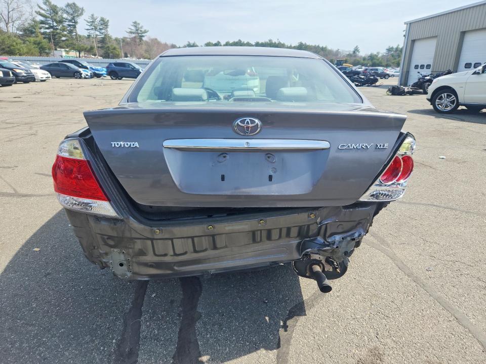 2005 Toyota Camry xle