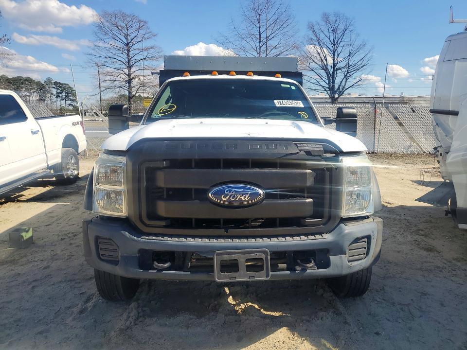 2016 Ford F450 Super Duty Flatbed Truck