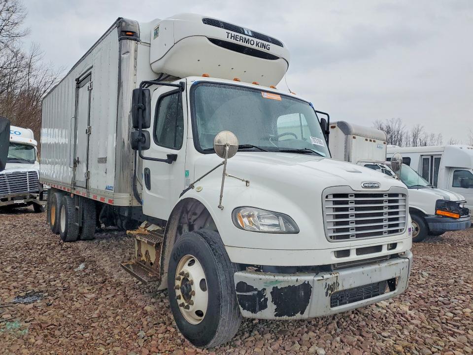 2016 Freigliner 2016 Freightliner Business Class M2 Refrigerated B
