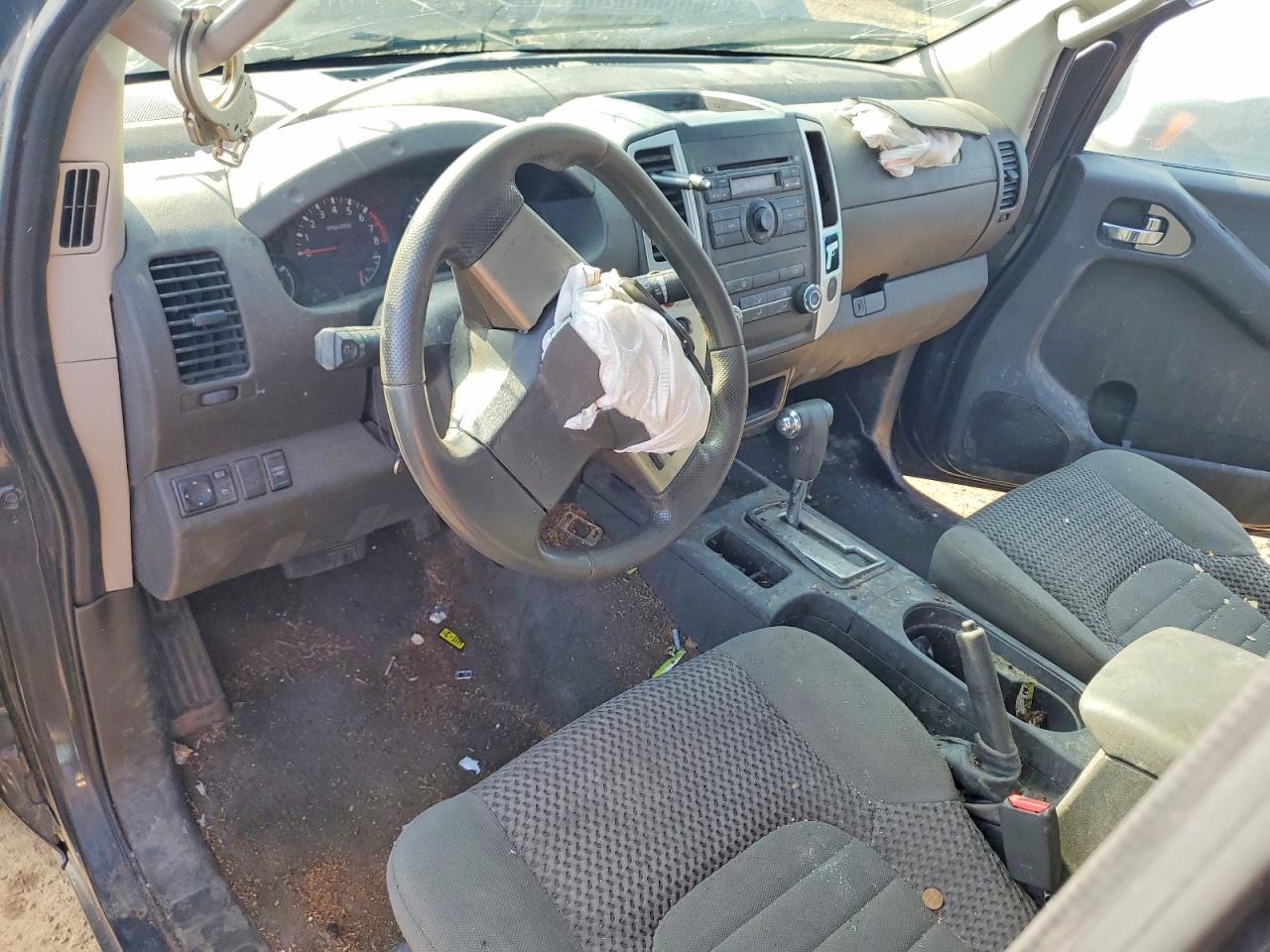 2012 Nissan Frontier SV V6