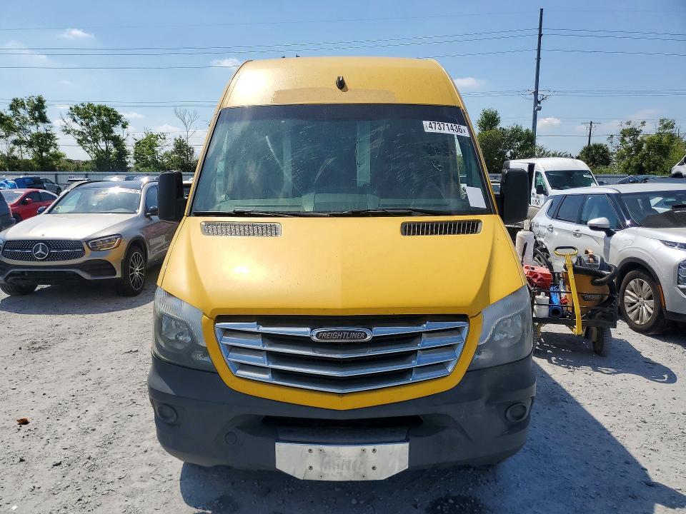 2014 Freightliner Sprinter 2500 Delivery Van