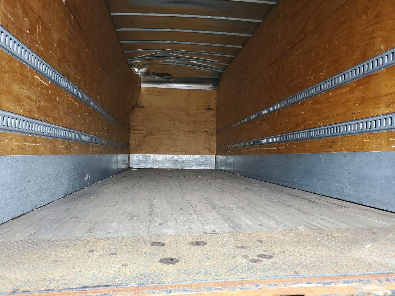 2022 International MV607-BOX Truck