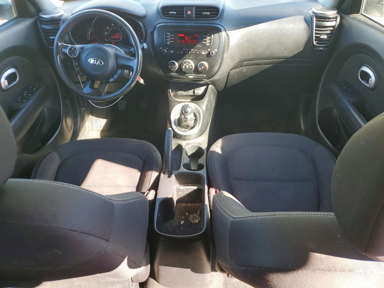 2016 KIA Soul Base