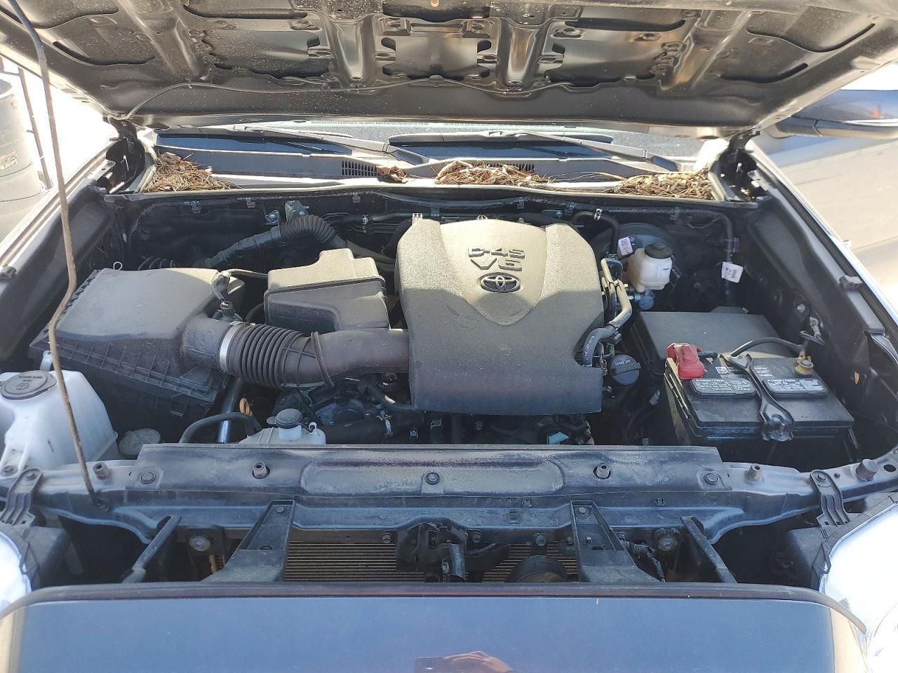 2022 Toyota Tacoma SR5 V6