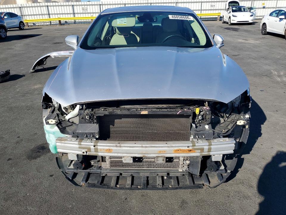 2013 Ford Fusion se Hybrid