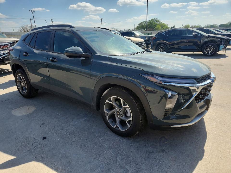 2025 Chev Trax