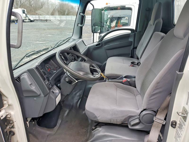 2020 Isuzu Npr hd box Truck