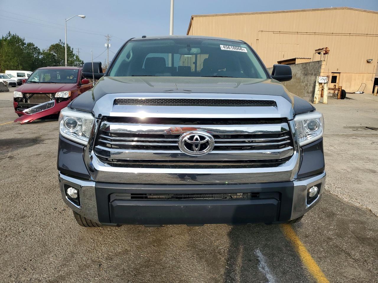 2016 Toyota Tundra SR5