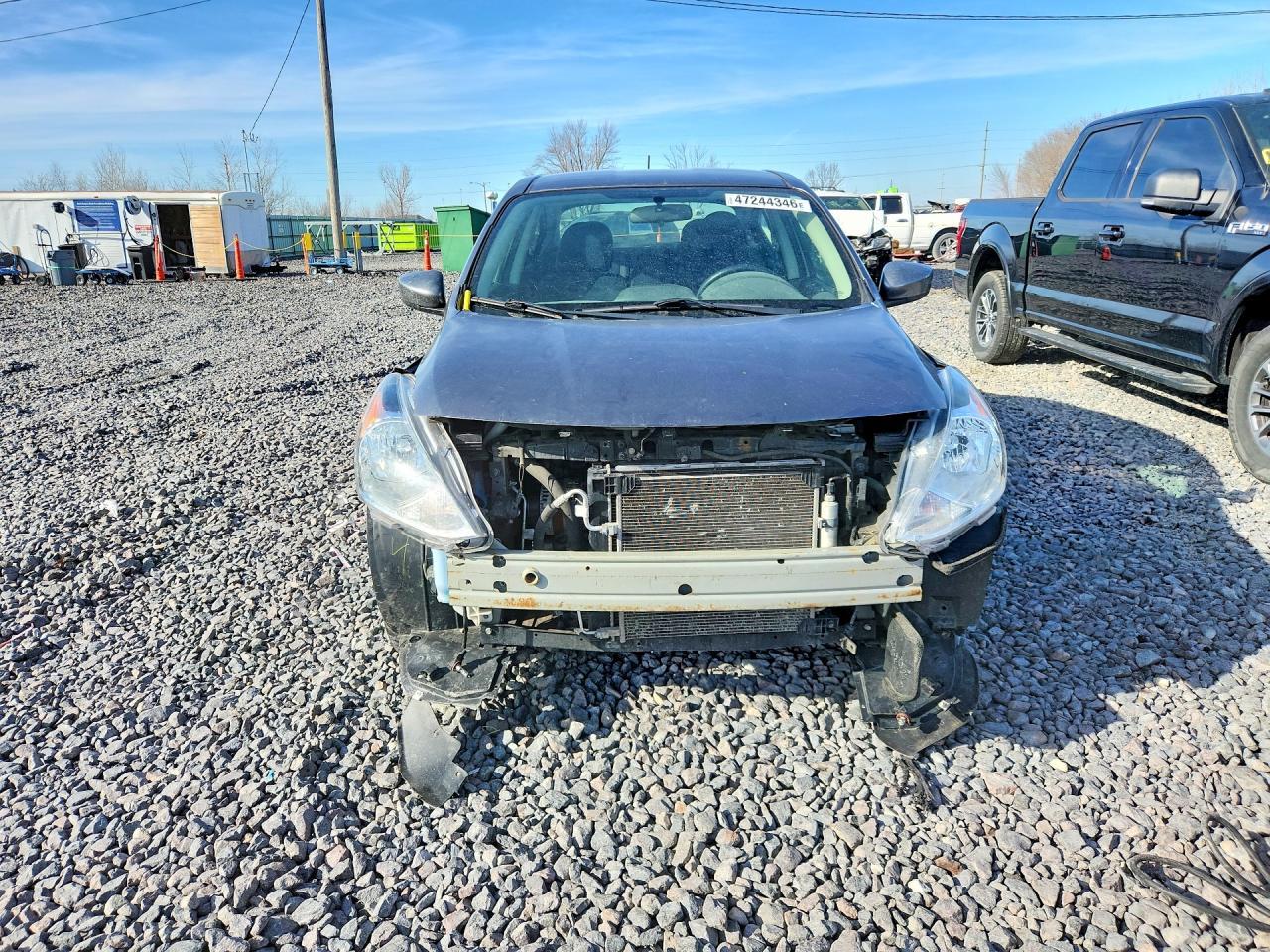 2019 Nissan Versa s