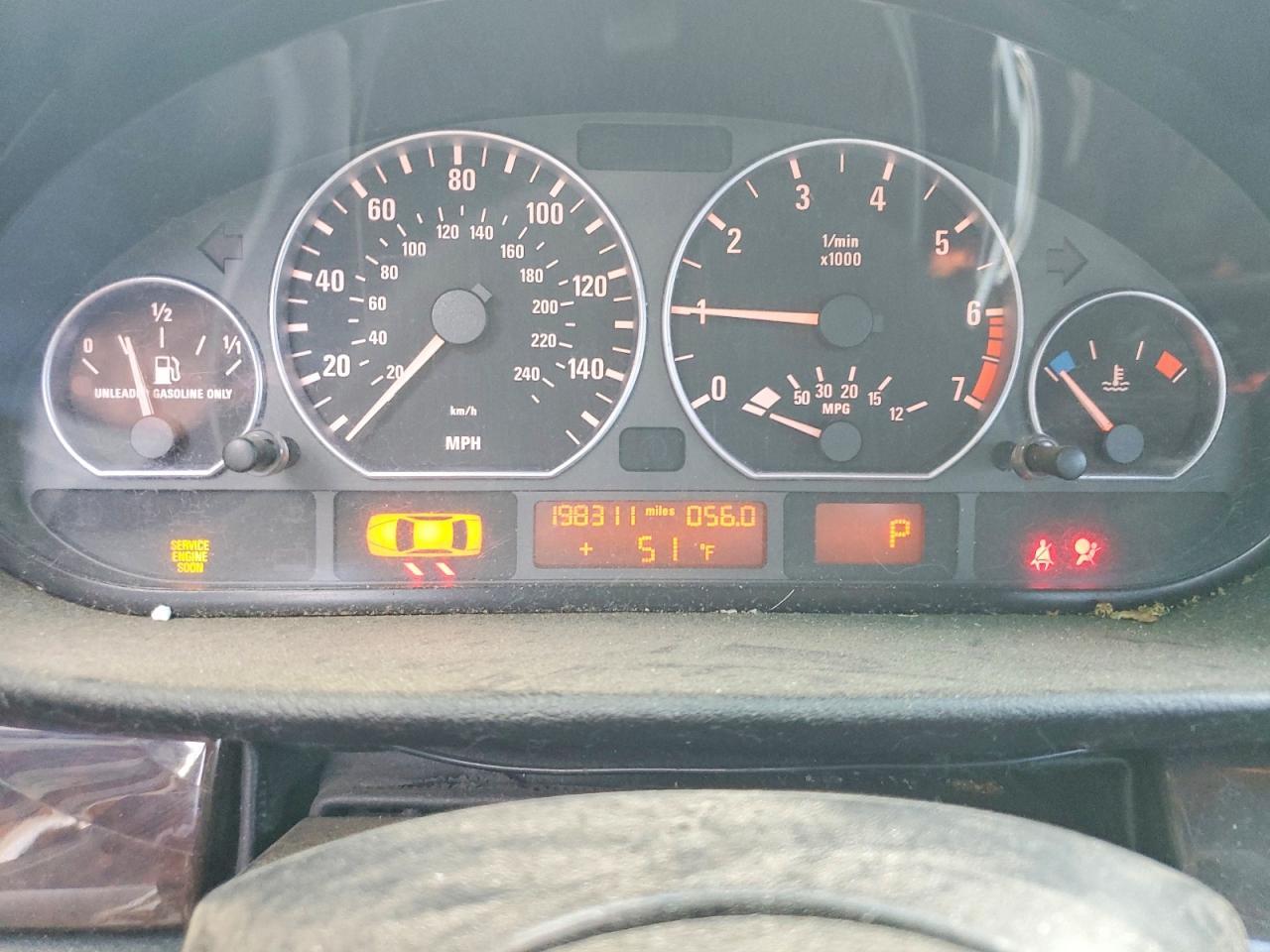 2001 BMW 330 i