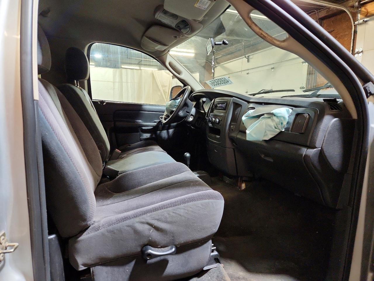 2003 Dodge RAM 1500 ST