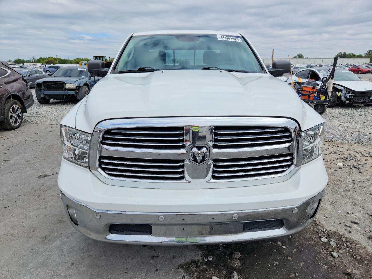 2017 Dodge RAM 1500 SLT