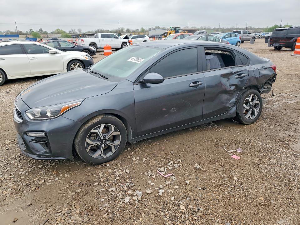 2021 KIA Forte lxs