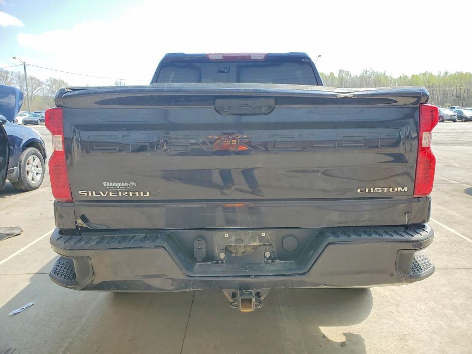 2022 Chevrolet Silverado K1500 Custom