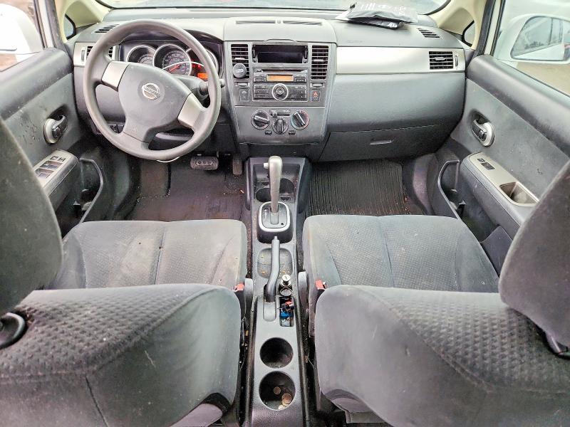 2010 Nissan Versa 1.8 s