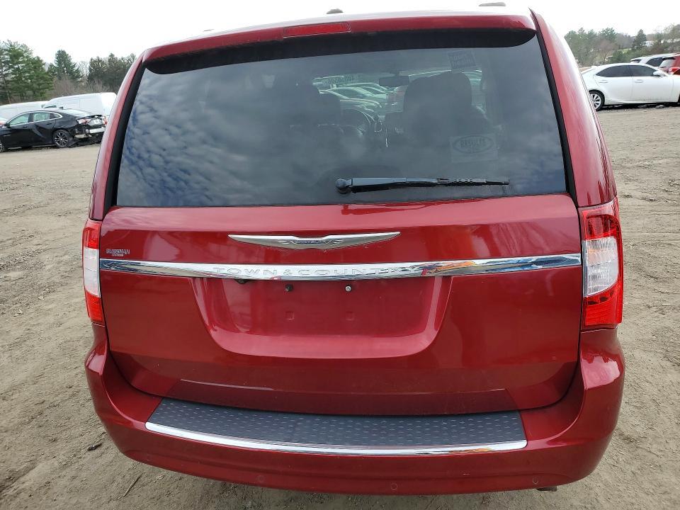 2013 Chrysler Town & Country Touring l