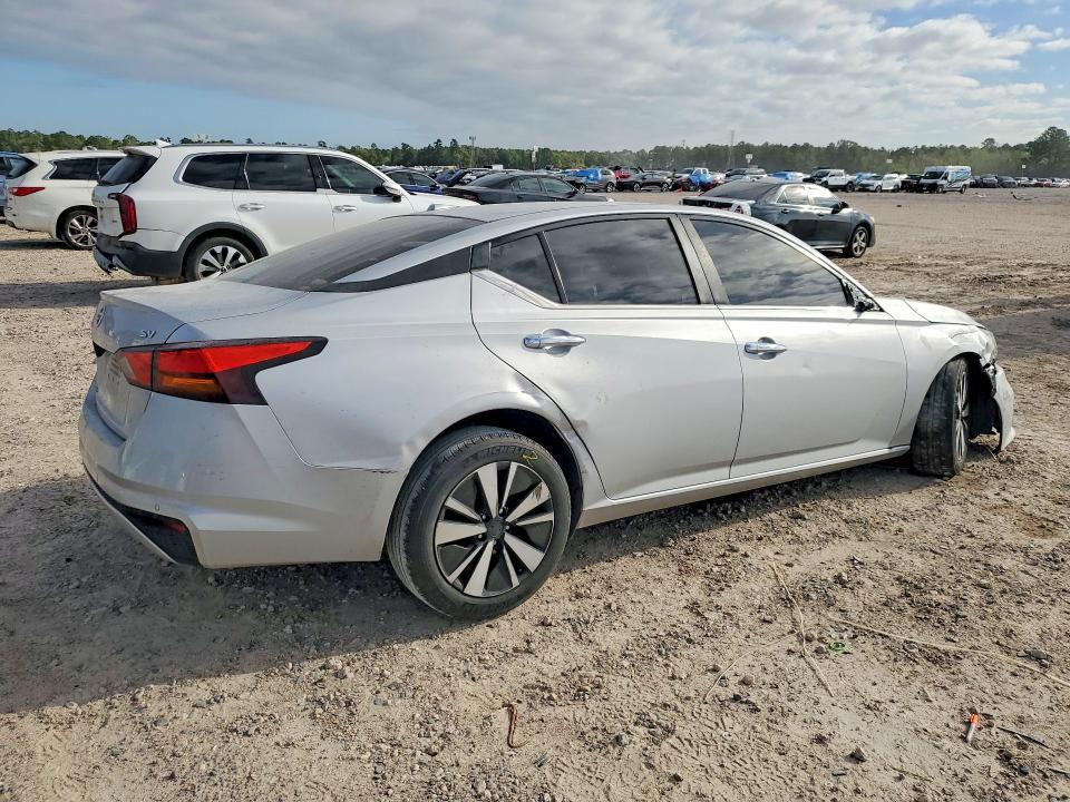 2021 Nissan Altima 2.5 sv
