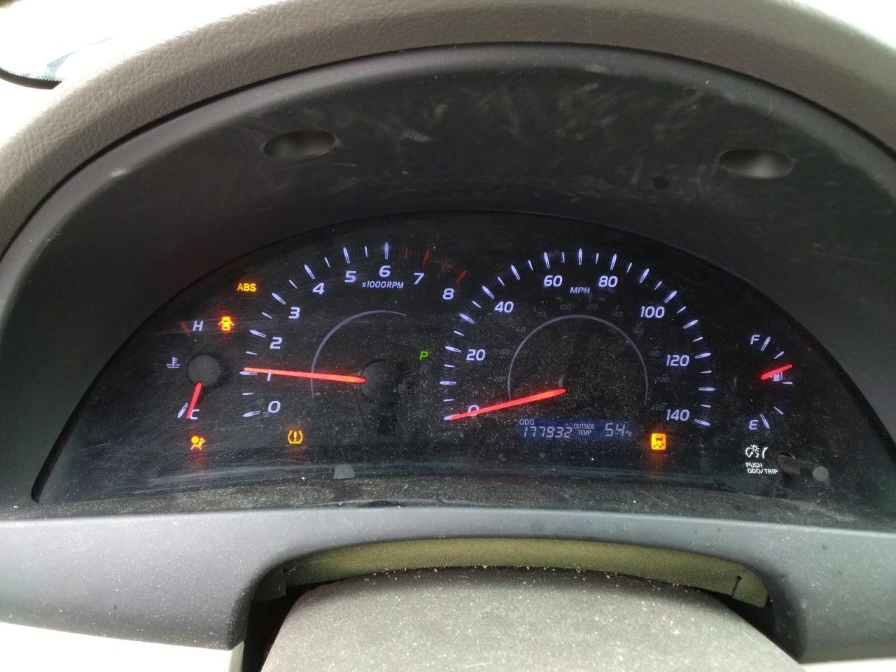 2011 Toyota Camry le