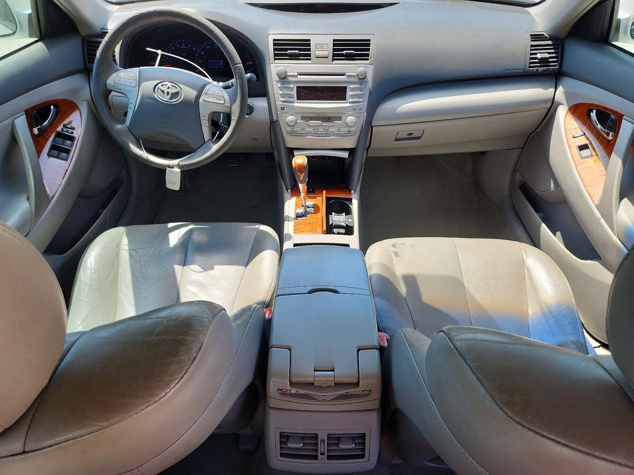2010 Toyota Camry xle V6