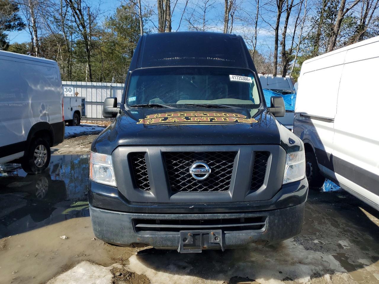 2015 Nissan NV 2500 HD S